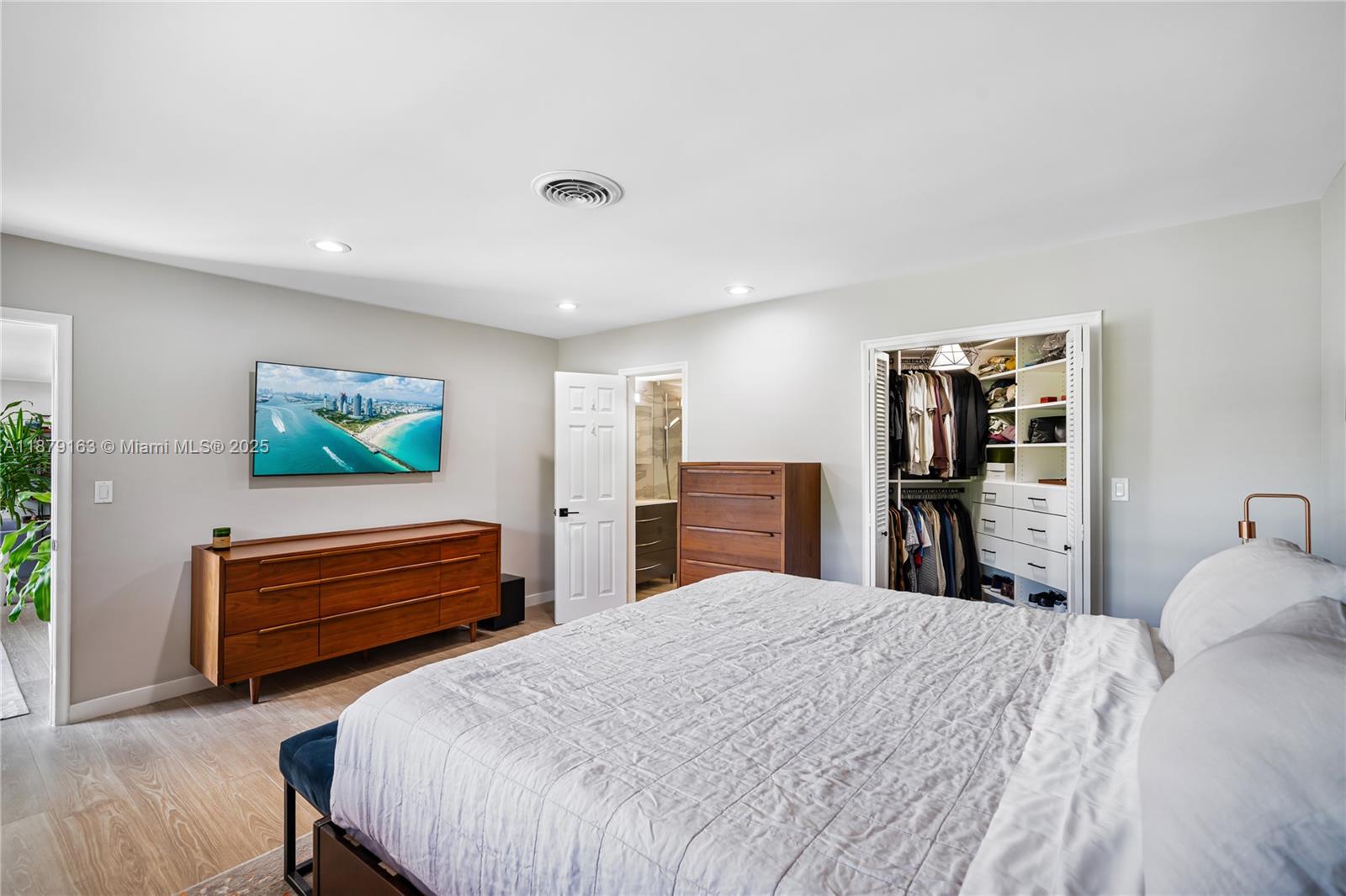 PL OF GOVT - Residential