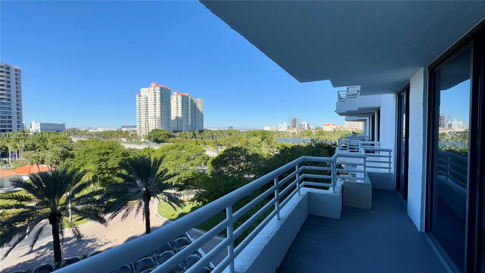3300 Ne 192nd St 604, Aventura, Miami-Dade County, Florida - 2 Bedrooms  
2 Bathrooms - 
