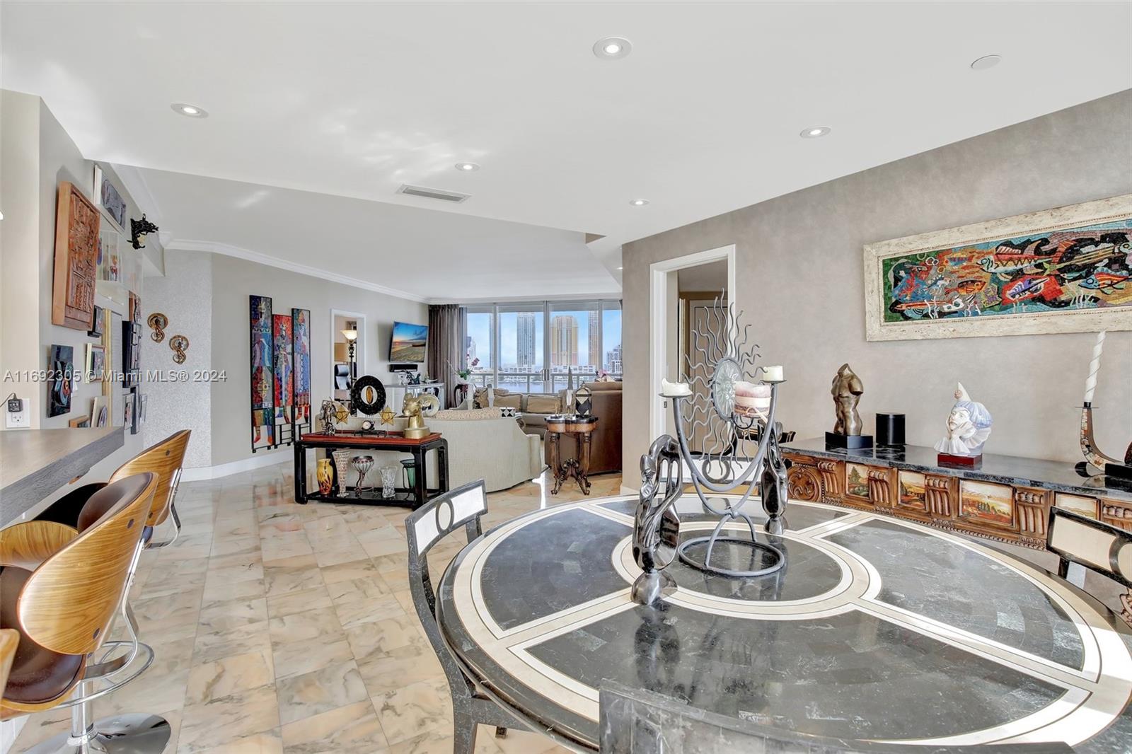 4000 ISL BLVD WILLIAMS IS - Residential