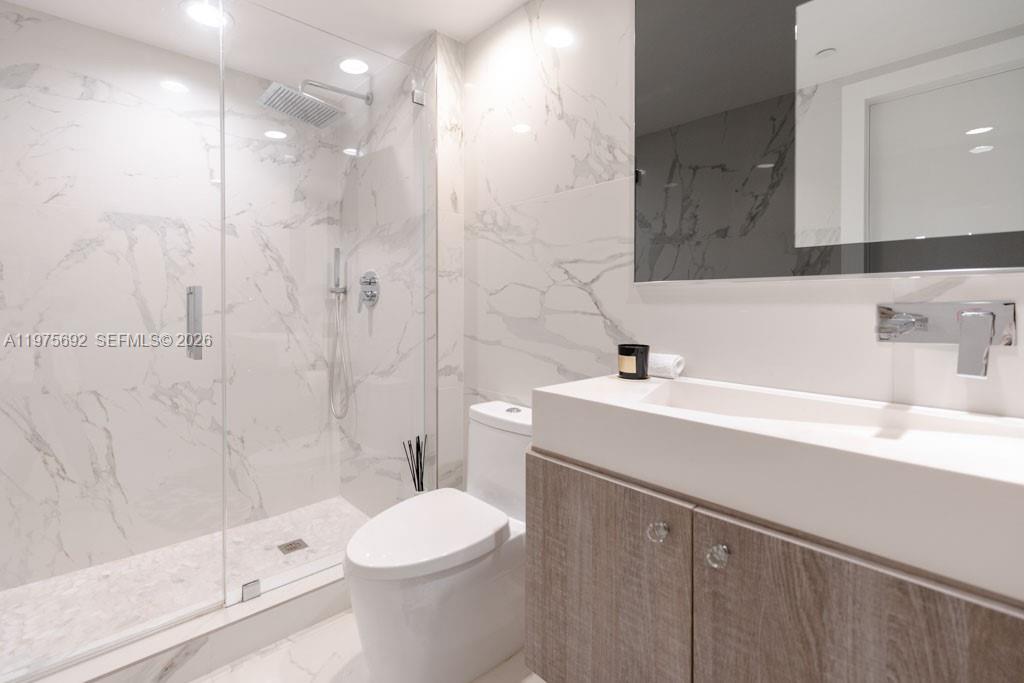 BEACH CLUB THREE CONDO - Residential