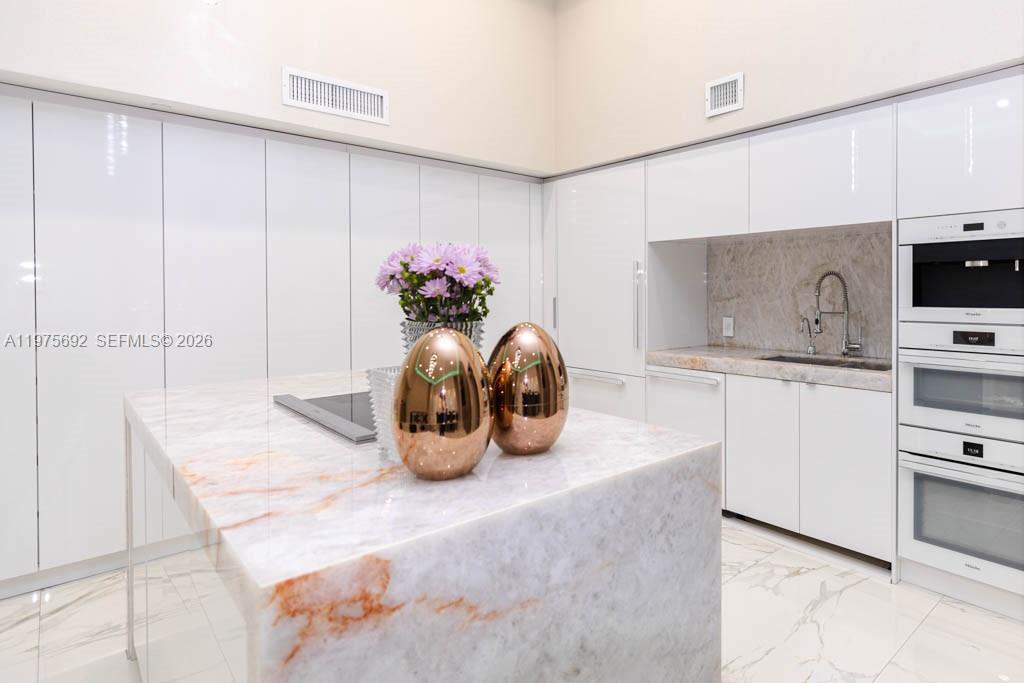 BEACH CLUB THREE CONDO - Residential