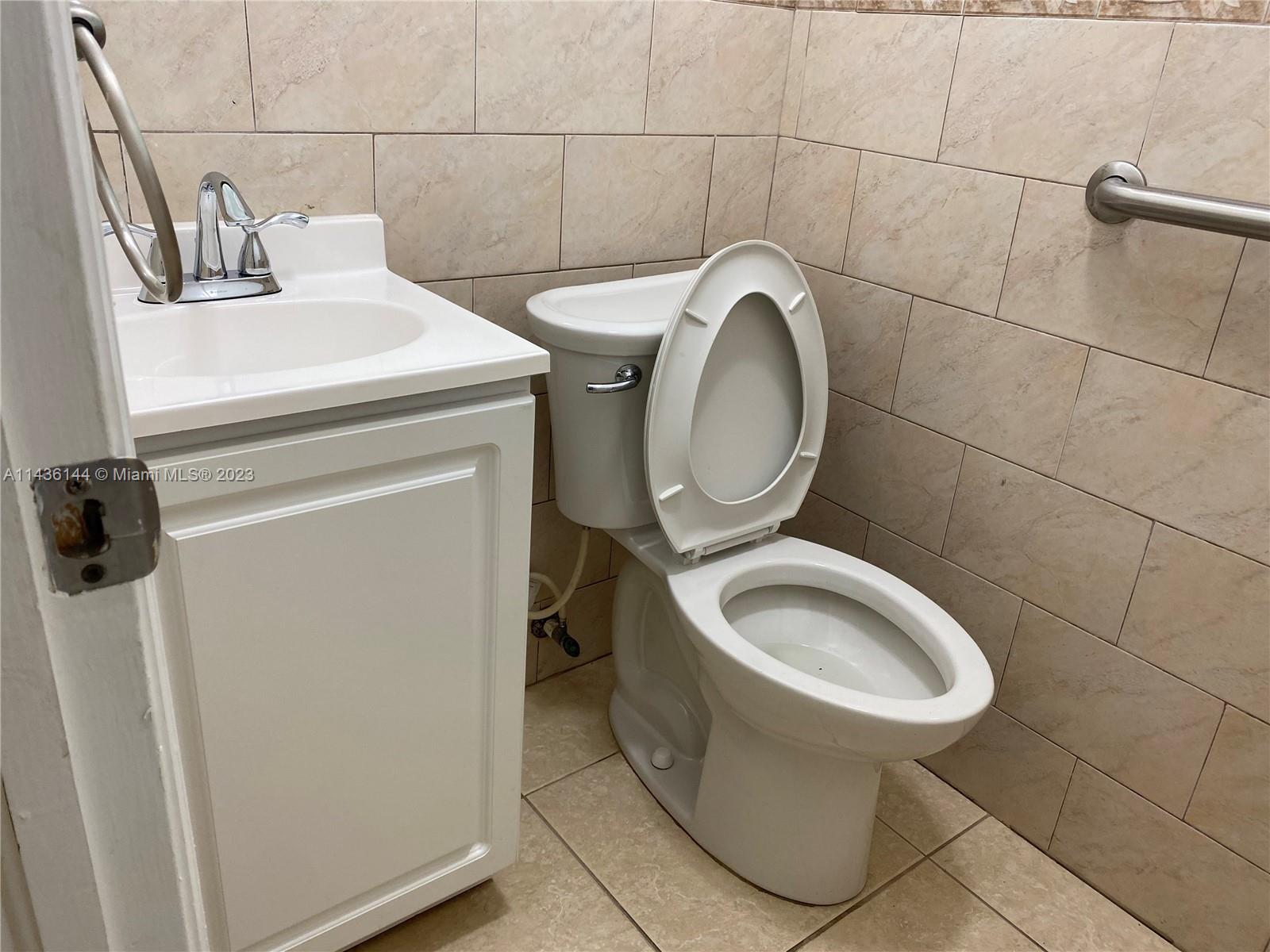 Miami Beach, Florida 33140, United States, 5 Bedrooms Bedrooms, ,5 BathroomsBathrooms,Residential,Active,71197