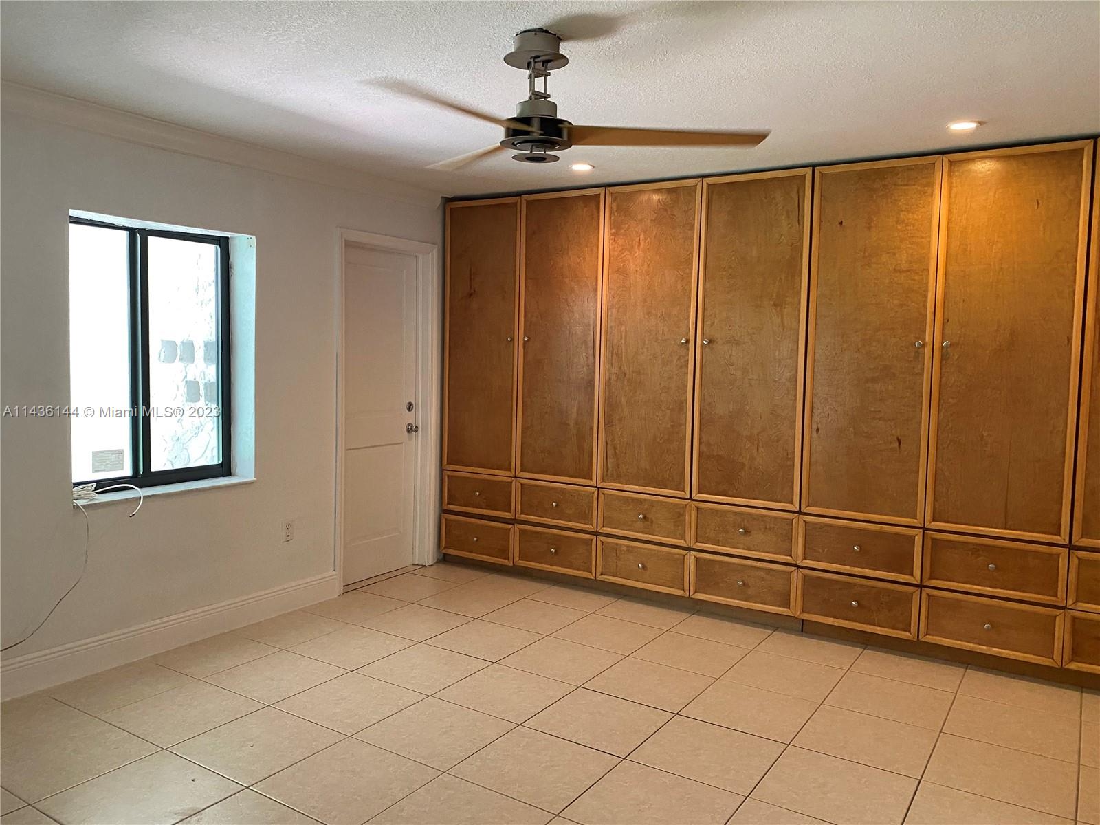 Miami Beach, Florida 33140, United States, 5 Bedrooms Bedrooms, ,5 BathroomsBathrooms,Residential,Active,71197