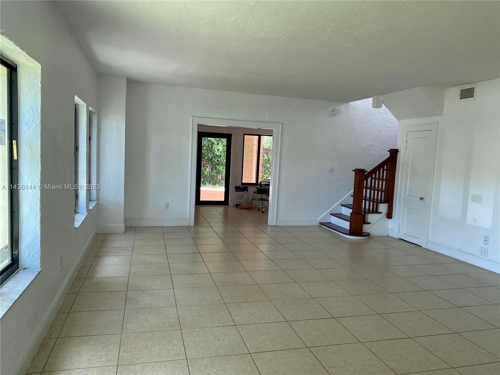 Miami Beach, Florida 33140, United States, 5 Bedrooms Bedrooms, ,5 BathroomsBathrooms,Residential,Active,71197