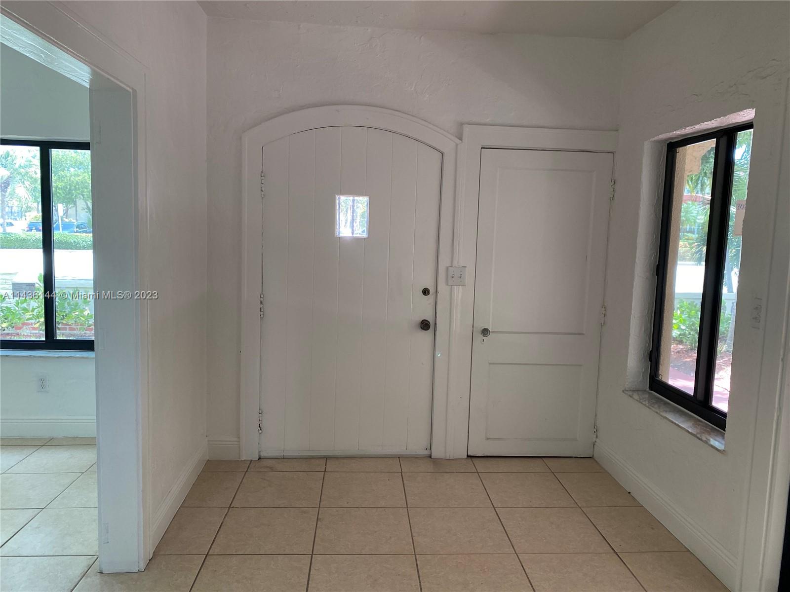 Miami Beach, Florida 33140, United States, 5 Bedrooms Bedrooms, ,5 BathroomsBathrooms,Residential,Active,71197