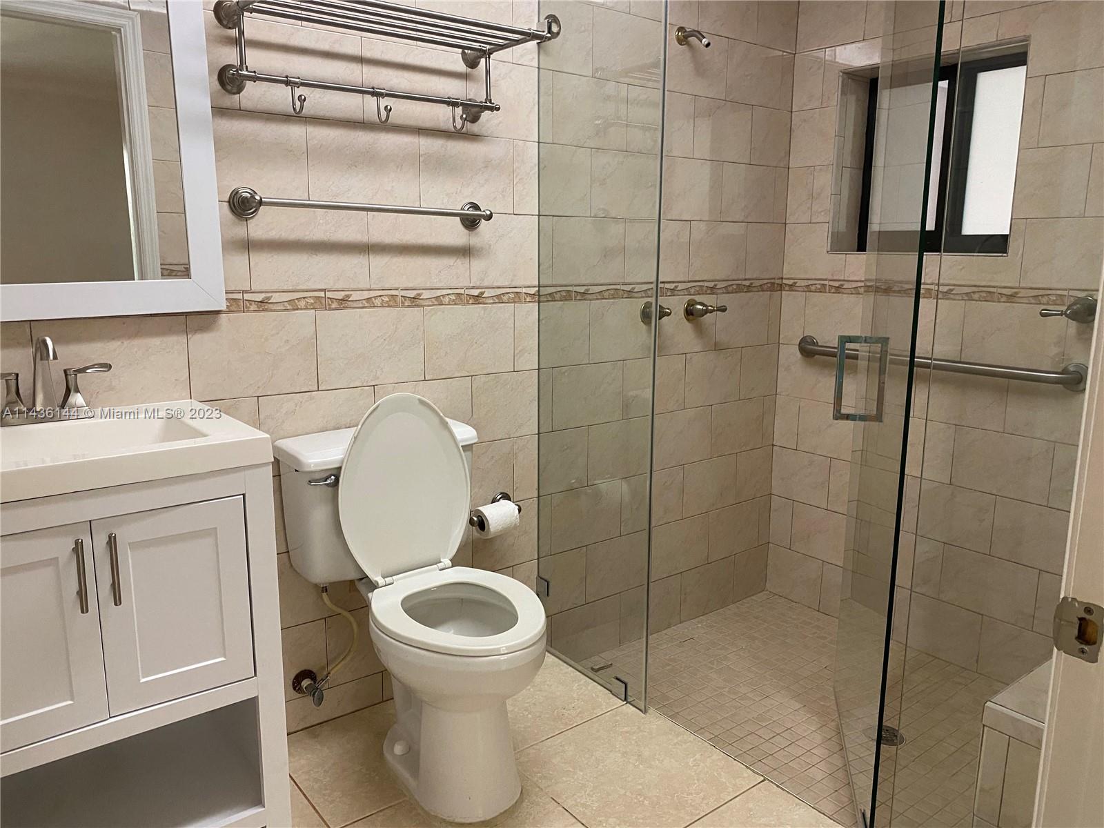 Miami Beach, Florida 33140, United States, 5 Bedrooms Bedrooms, ,5 BathroomsBathrooms,Residential,Active,71197