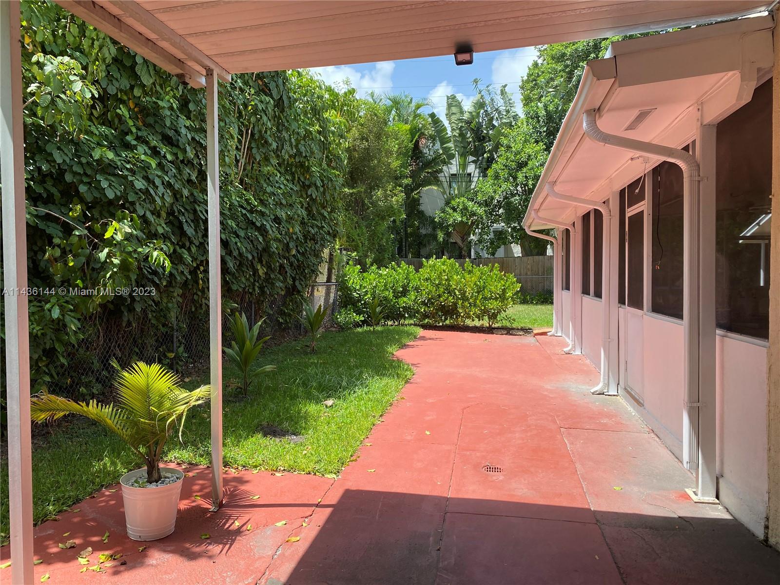 Miami Beach, Florida 33140, United States, 5 Bedrooms Bedrooms, ,5 BathroomsBathrooms,Residential,Active,71197