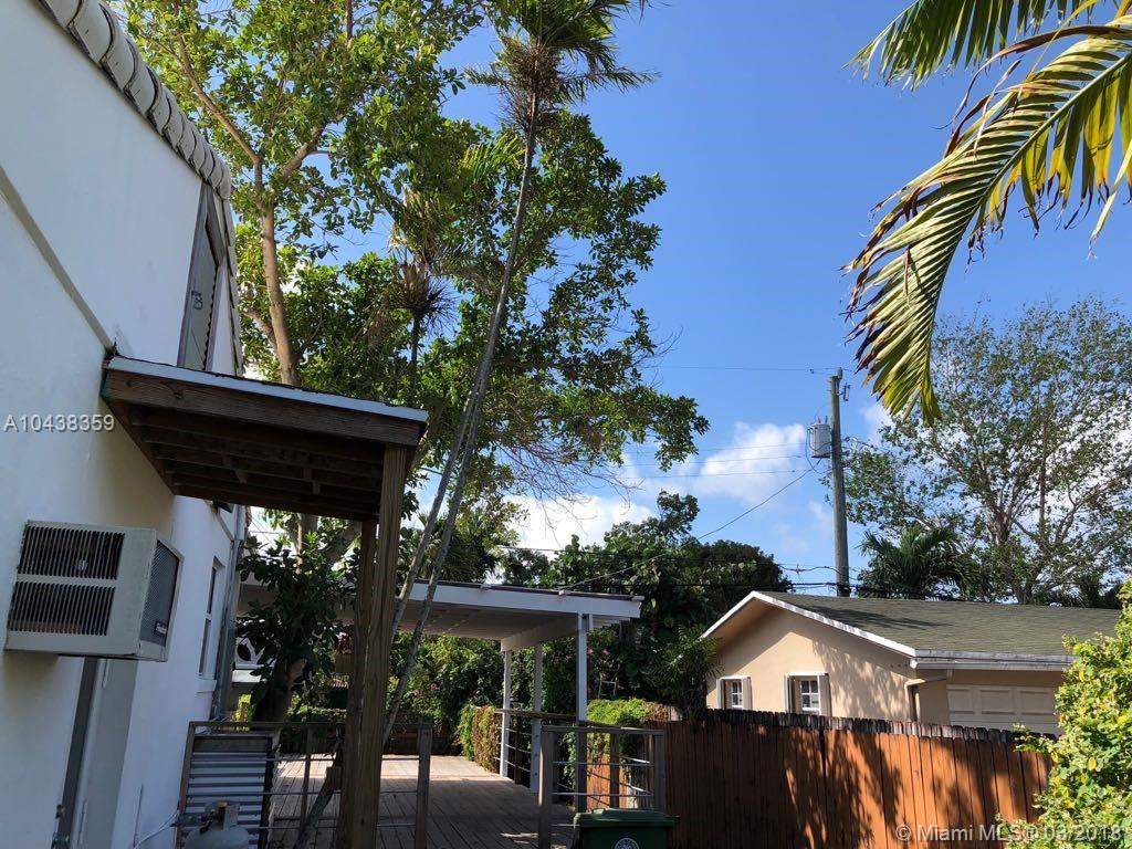 SILVER BLUFF EST-SEC B - Residential