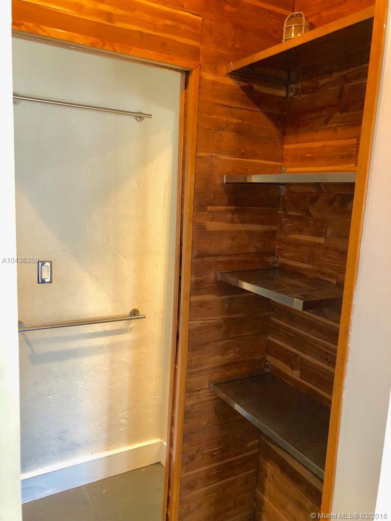 SILVER BLUFF EST-SEC B - Residential