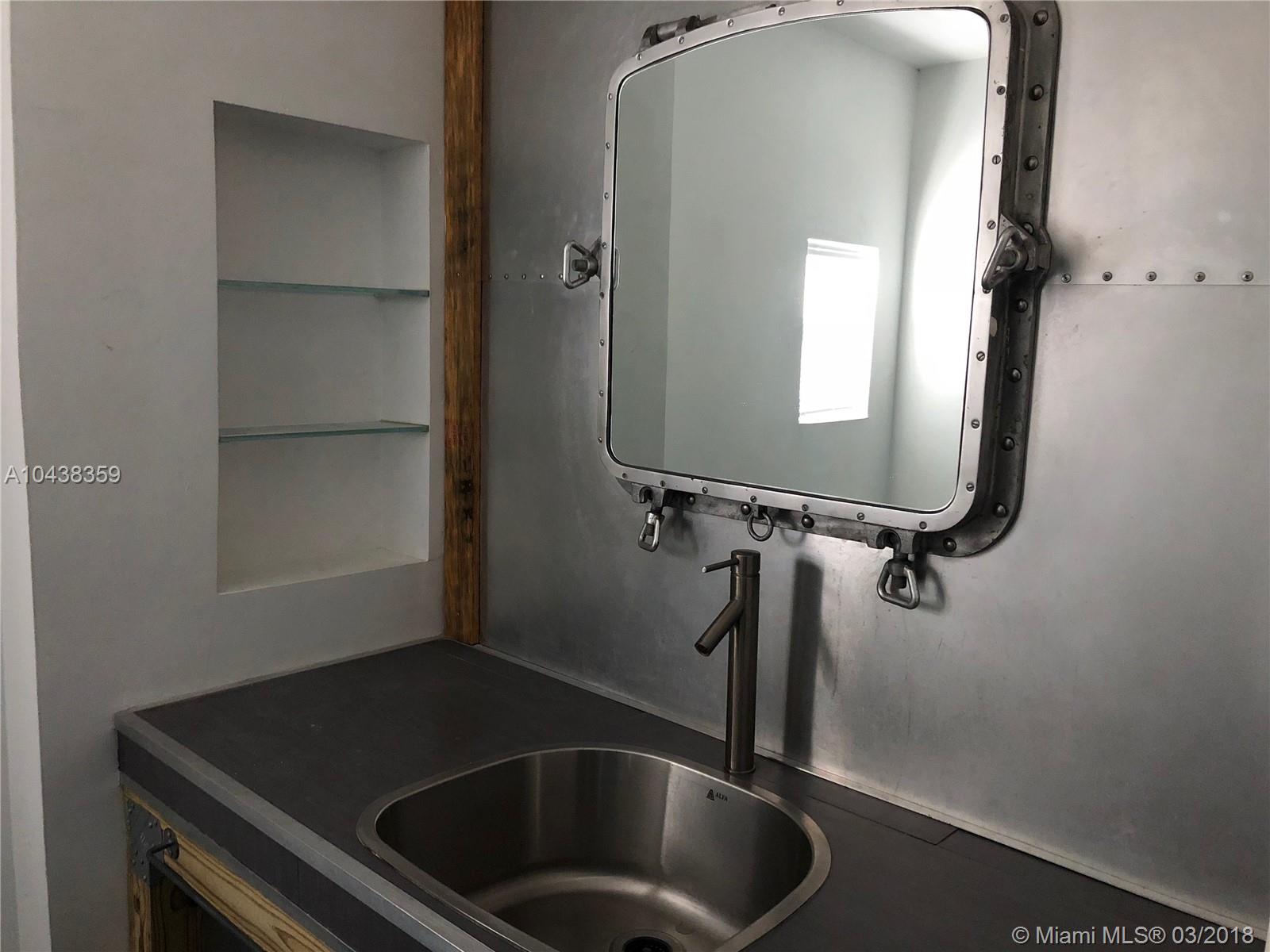 SILVER BLUFF EST-SEC B - Residential