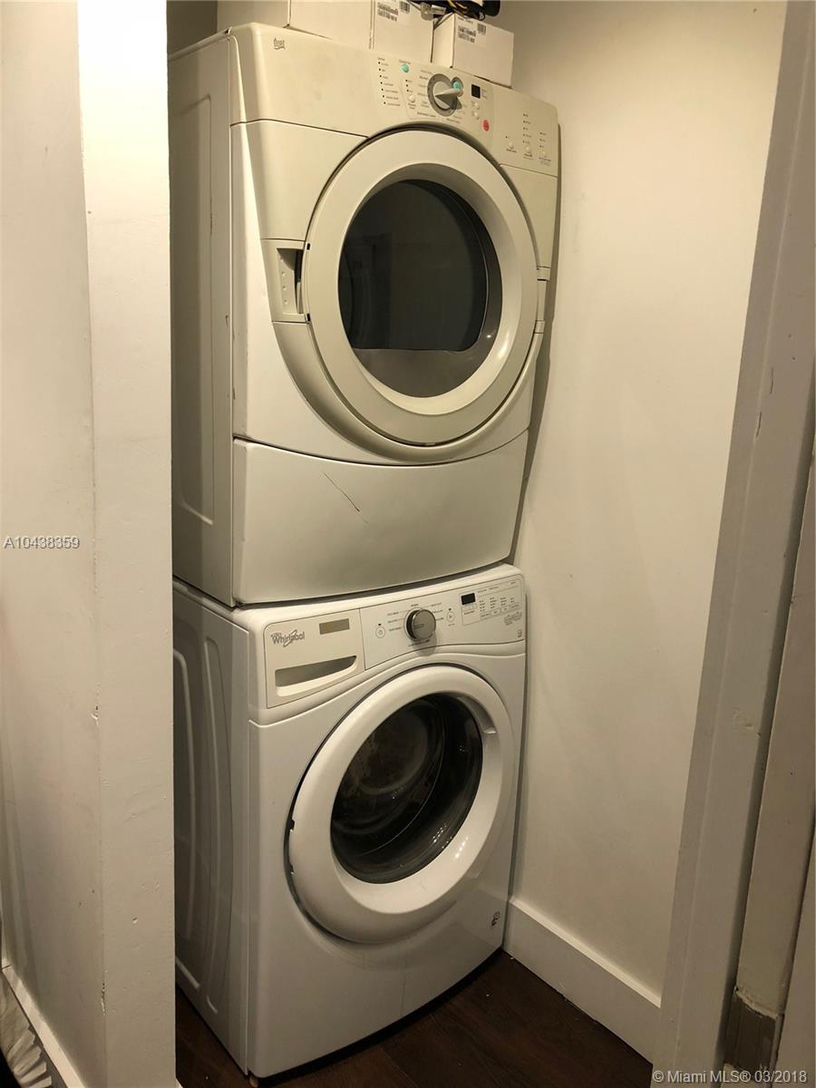 SILVER BLUFF EST-SEC B - Residential