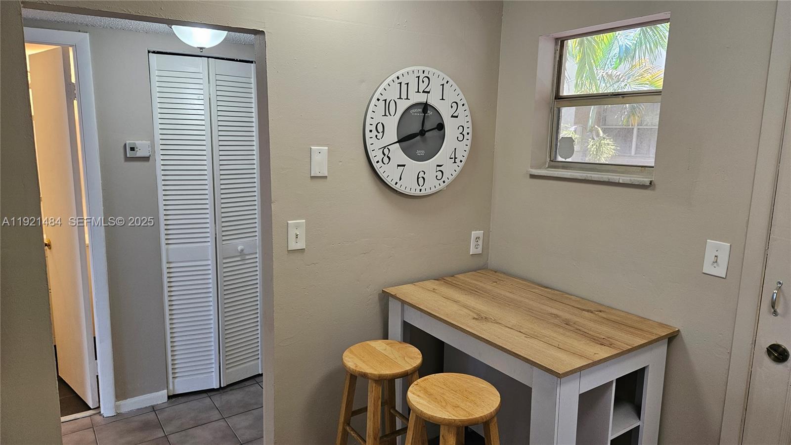 POLYNESIAN GARDENS CONDOM - Residential Lease