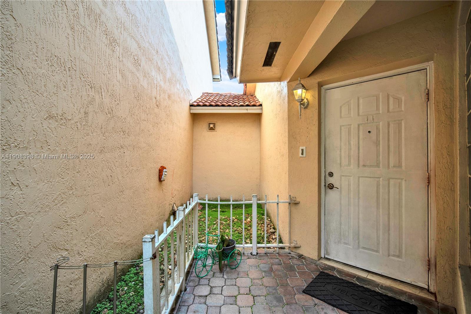 JASMINE AT THE HAMMOCKS 1 - Residential Lease