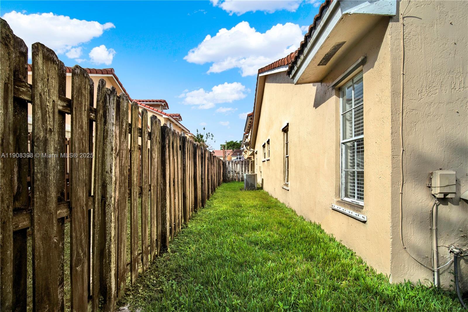 JASMINE AT THE HAMMOCKS 1 - Residential Lease