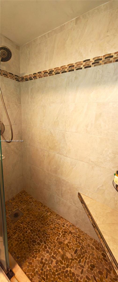 EMERALD HILL - Residential