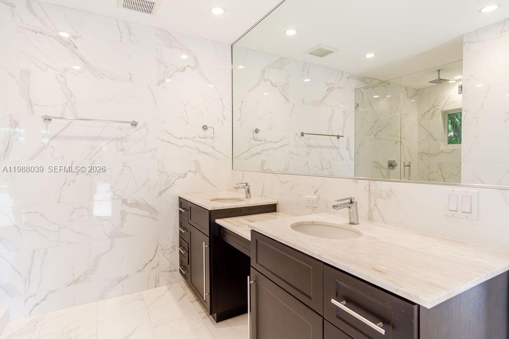 SANS SOUCI REV & AMD - Residential Lease