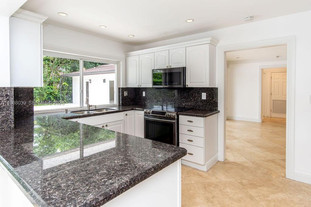 SANS SOUCI REV & AMD - Residential Lease