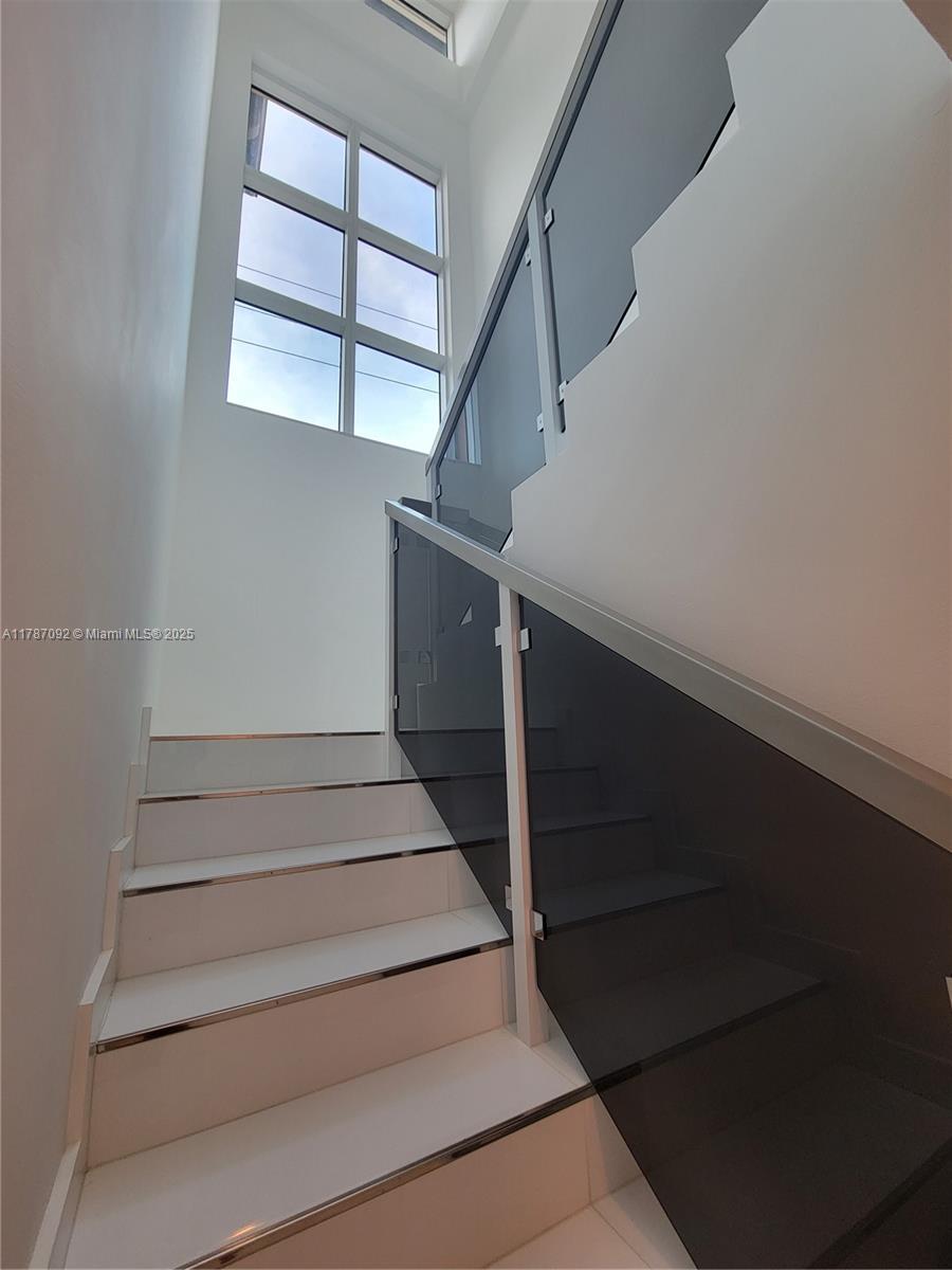 YACHT CLUB AT PORTOFINO C - Residential