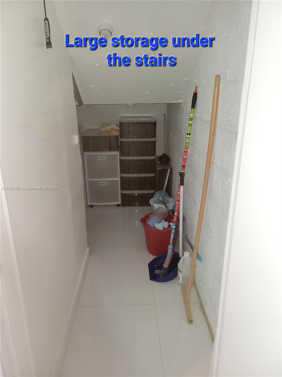 YACHT CLUB AT PORTOFINO C - Residential