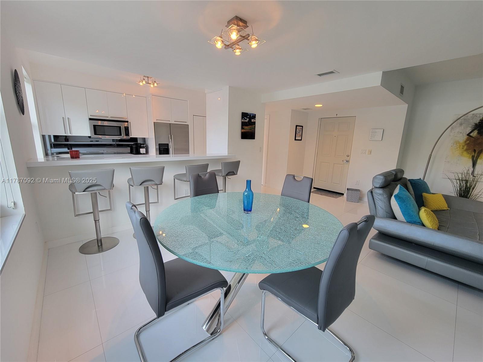 YACHT CLUB AT PORTOFINO C - Residential