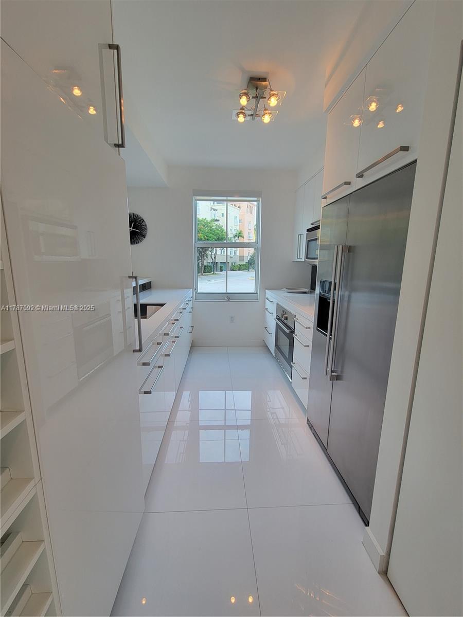 YACHT CLUB AT PORTOFINO C - Residential