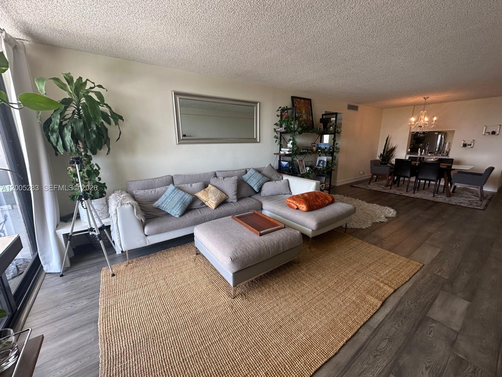 2625 Collins Ave 1508