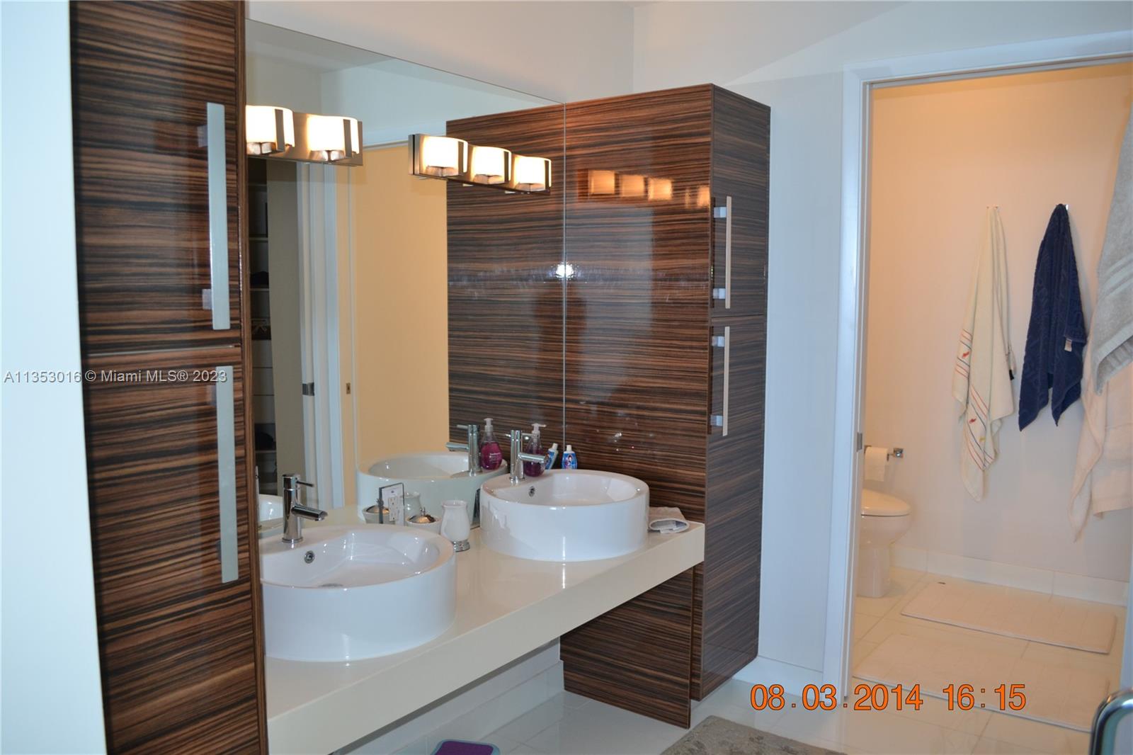 PARAMOUNT BAY CONDO - Residential Lease