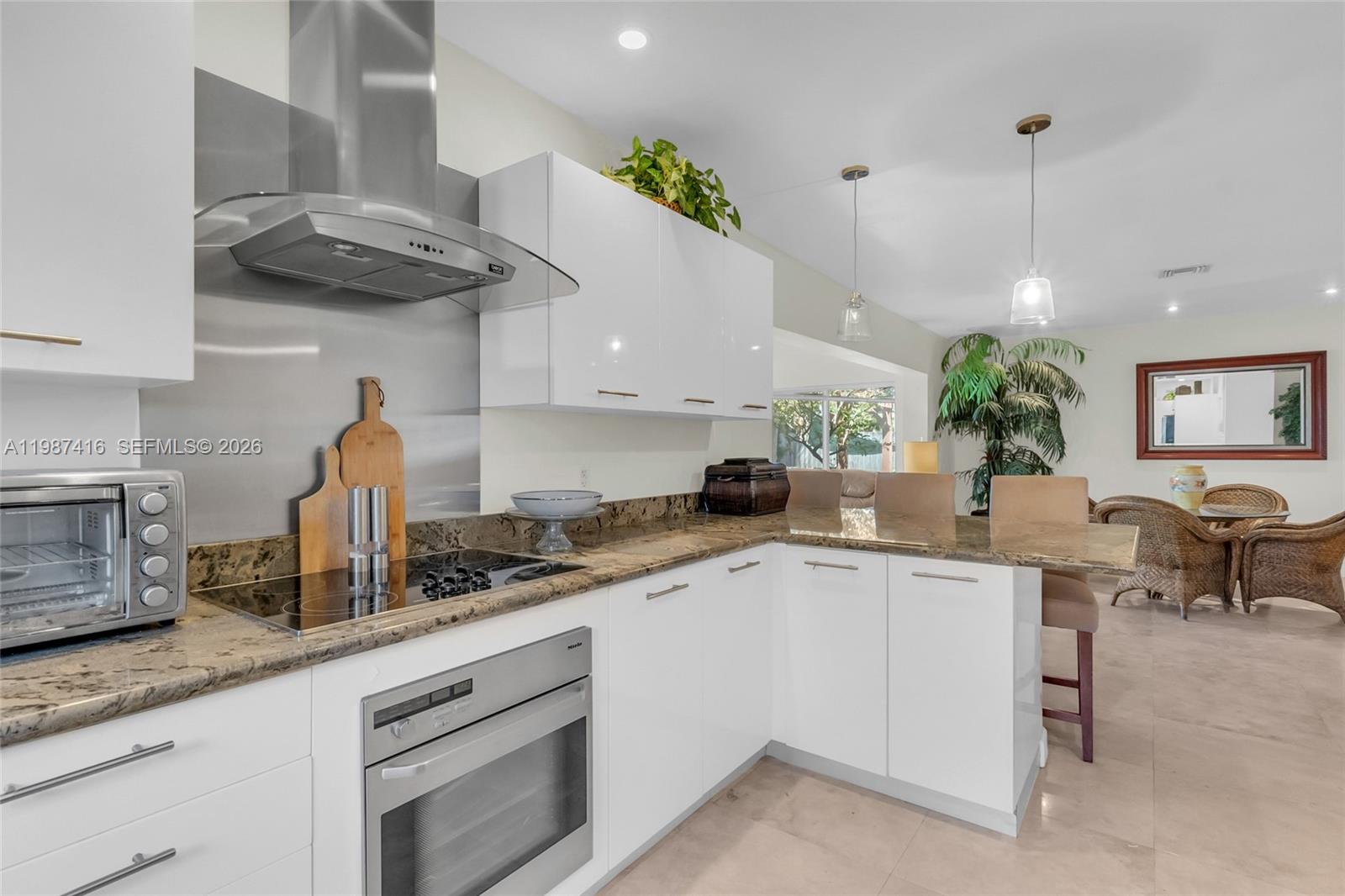 VENETIAN SEC KEYSTONE POI - Residential