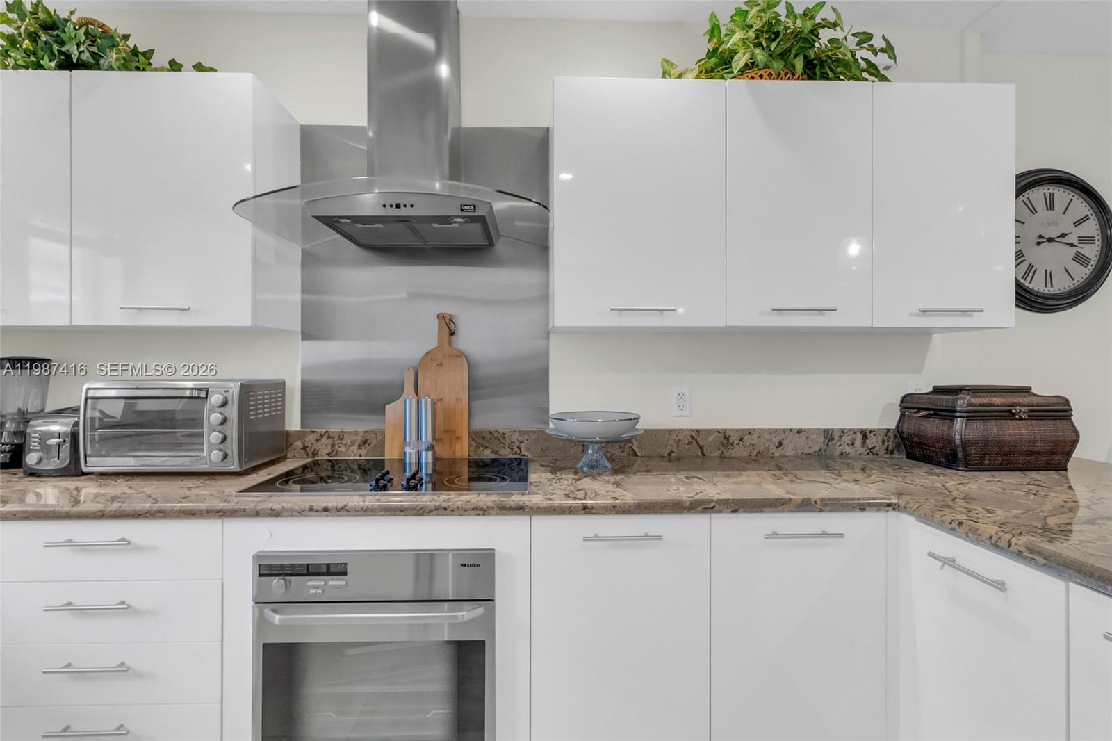 VENETIAN SEC KEYSTONE POI - Residential