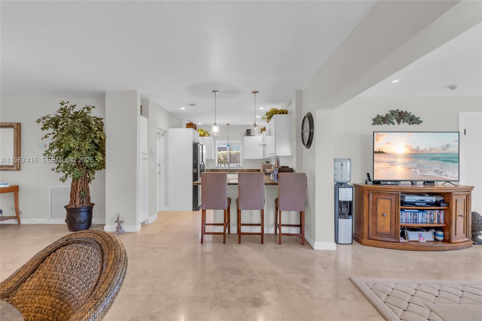 VENETIAN SEC KEYSTONE POI - Residential