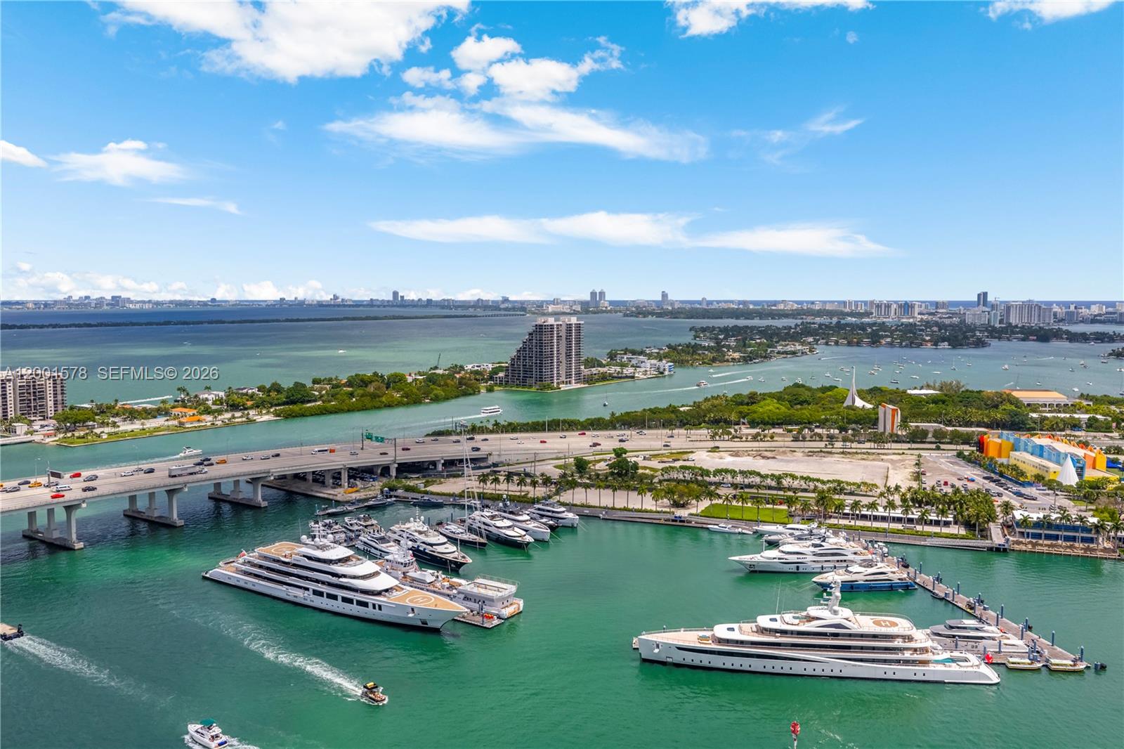 ONE THOUSAND VENETIAN WAY - Residential