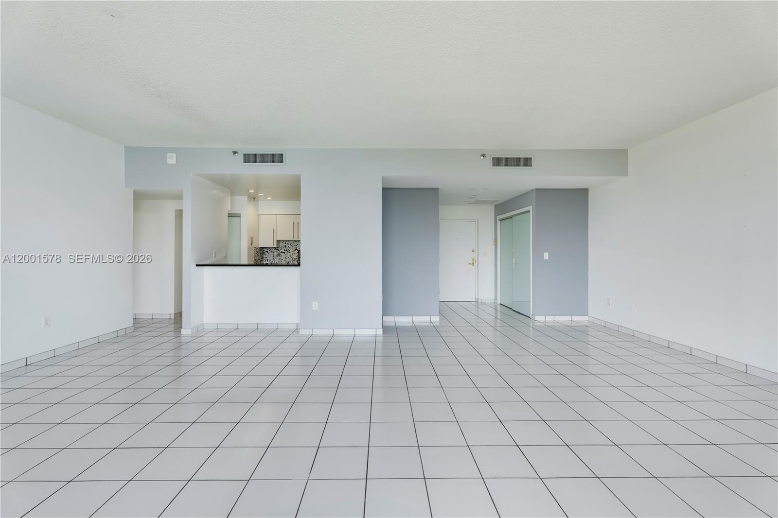 ONE THOUSAND VENETIAN WAY - Residential