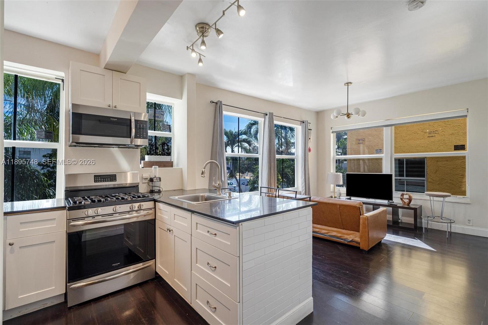 WINDSOR PLAZA CONDO - Residential