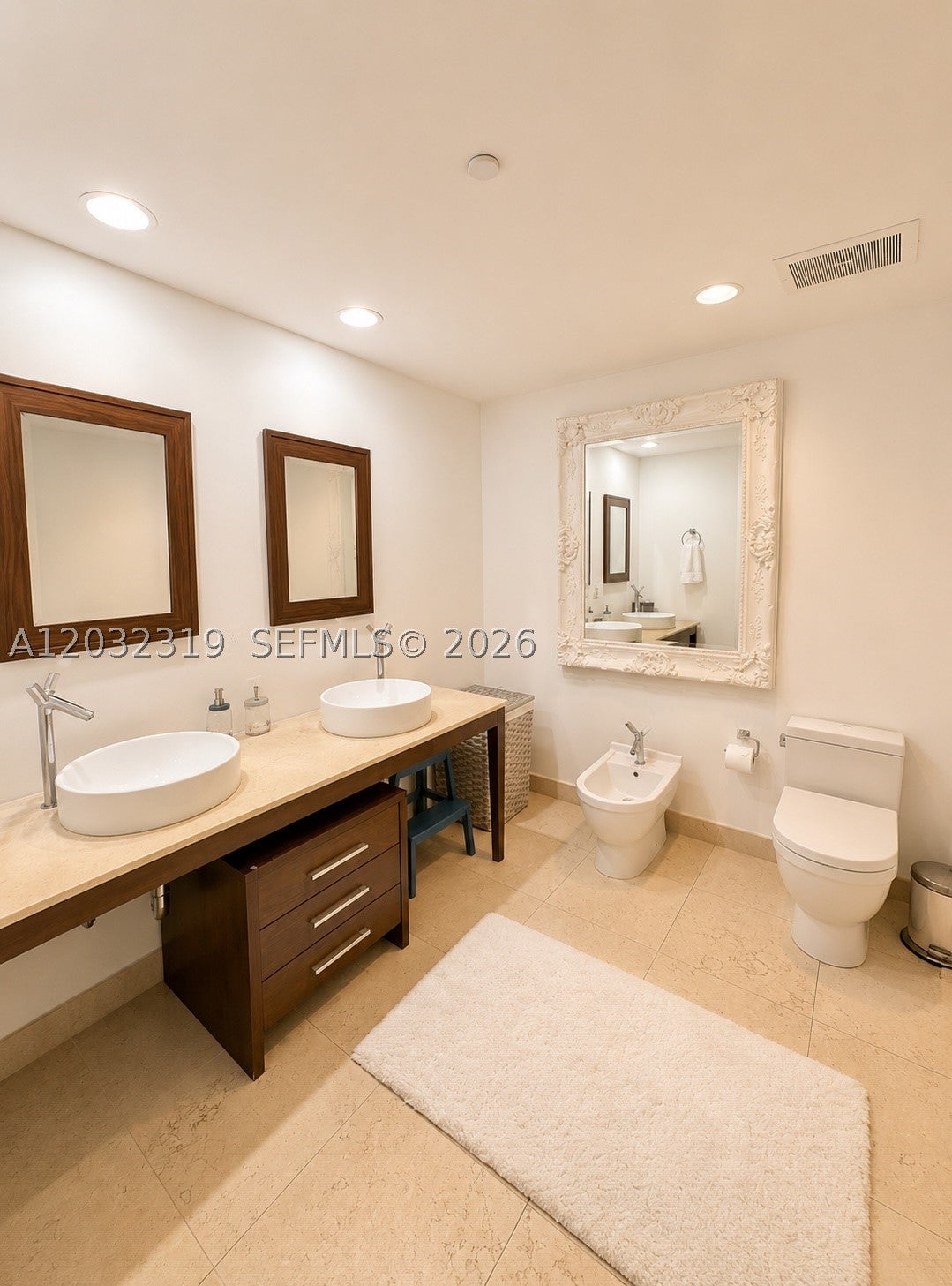 495 Brickell Ave 3206