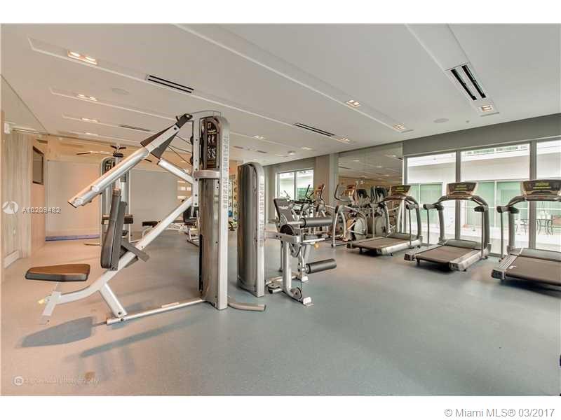 LE PARC AT BRICKELL - Residential Lease