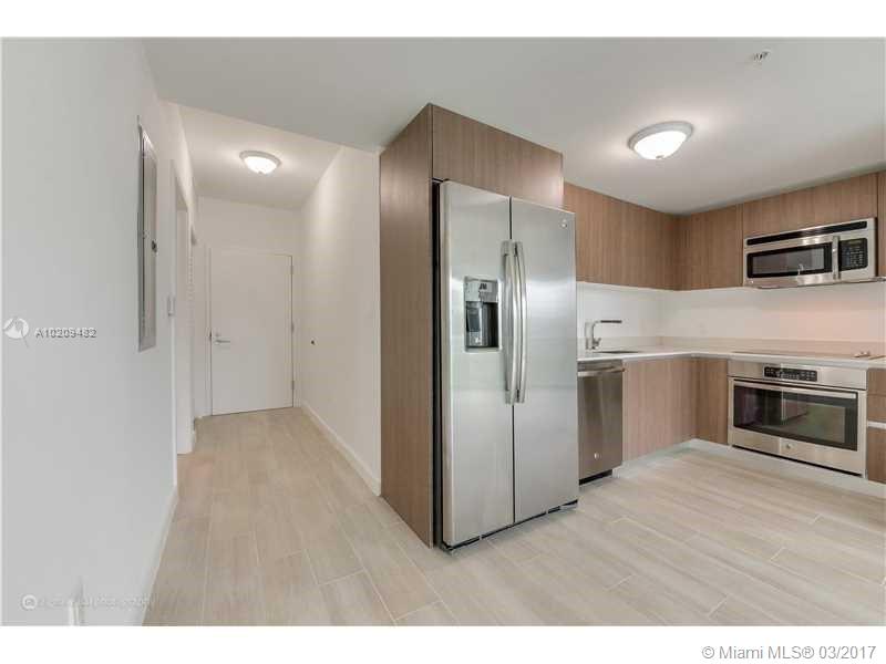LE PARC AT BRICKELL - Residential Lease