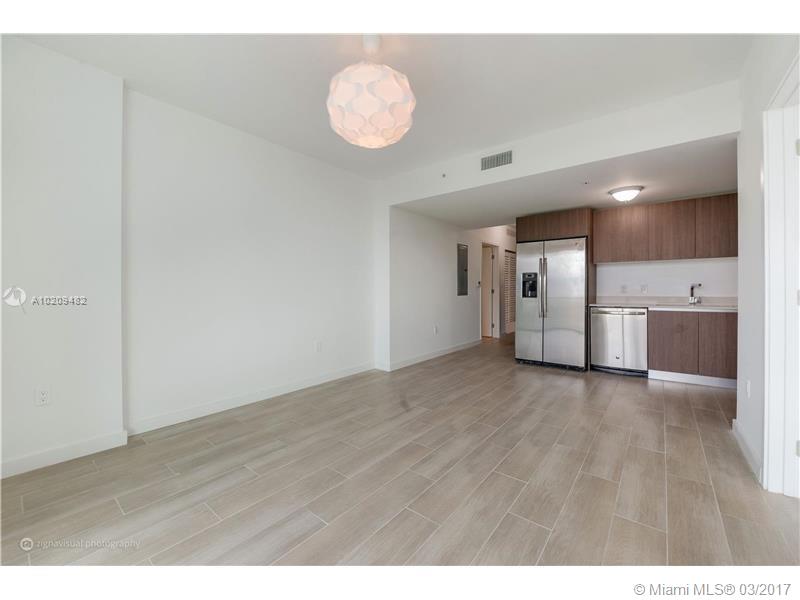 LE PARC AT BRICKELL - Residential Lease