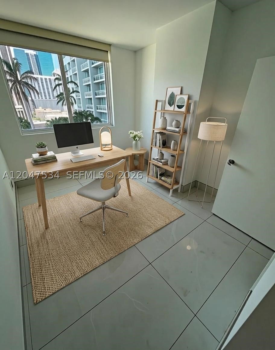 244 Biscayne Blvd 1009