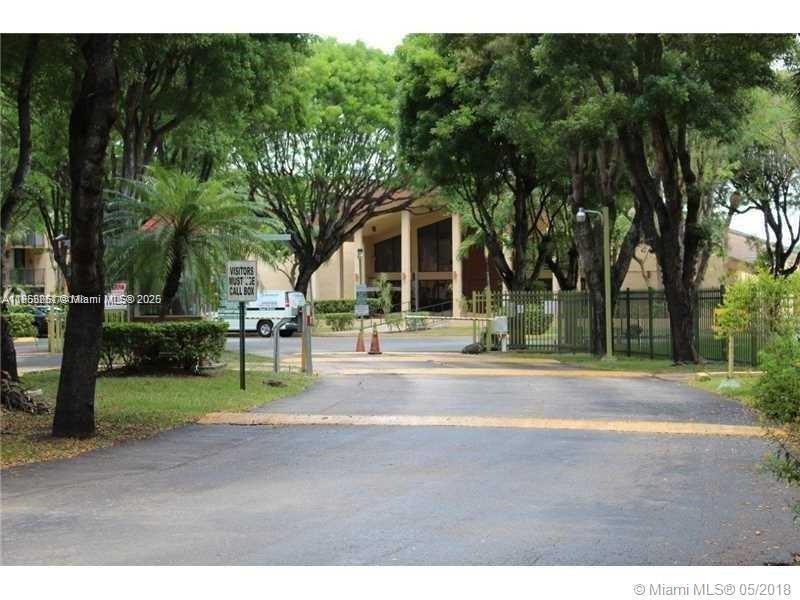 PROMENADE IS EXCELLENT COMMUNITY WITH SECURITY GATE, CLUBHOUSE, TENNIS COURTS, LAKE, FULLY FENCED AND 2 POOLS, COMPLETY REMODELED, NEW KITCHEN CABINETS, NEW SS APPLIANCES, LARGE 2 BEDROOMS, 2 NEW BATHROOMS, SPLIT PLAN WITH CERAMIC FLOORS, LARGE WASHER & DRYER INSIDE THE UNIT, BALCONY, LAKE VIEW. ASSOCIATION APPROVAL REQUIRED, NO PETS, VACANT
**** Maximum 3 cars, one assigned # 1546