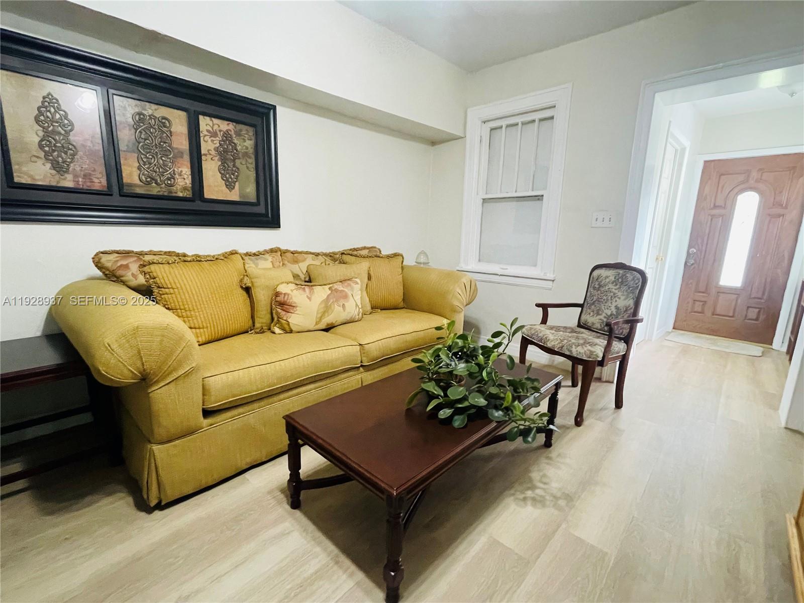 HOLLEMAN MANOR - Residential