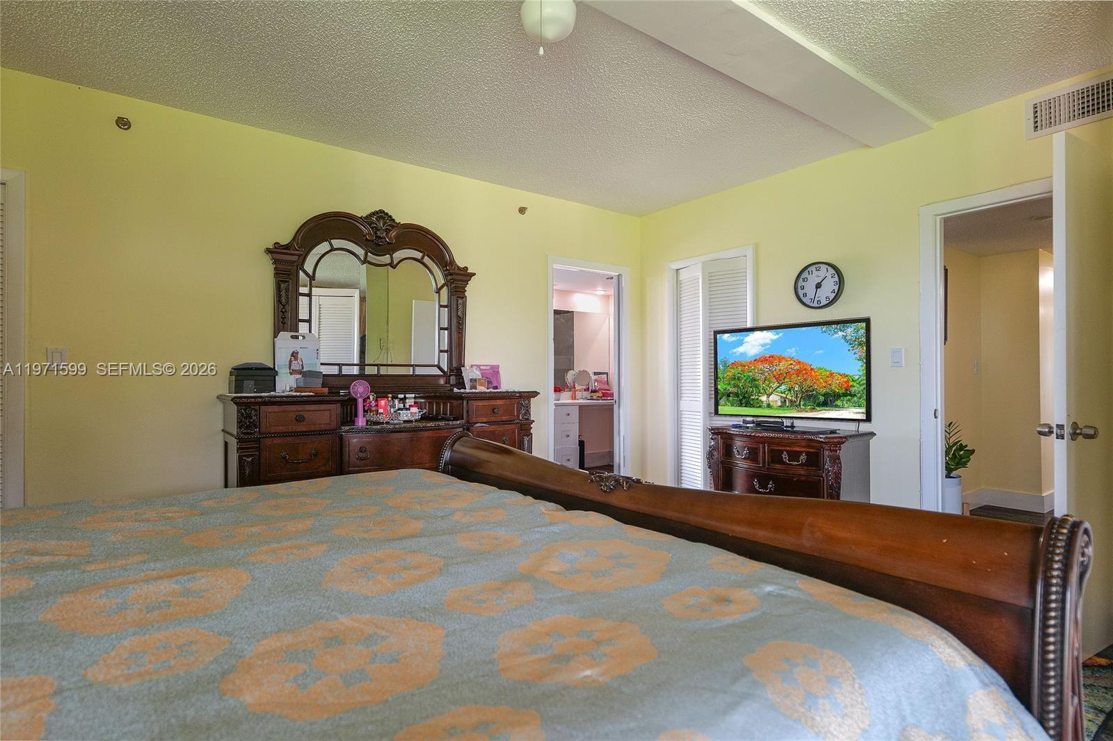 ENVIRON TOWERS I CONDO - Residential