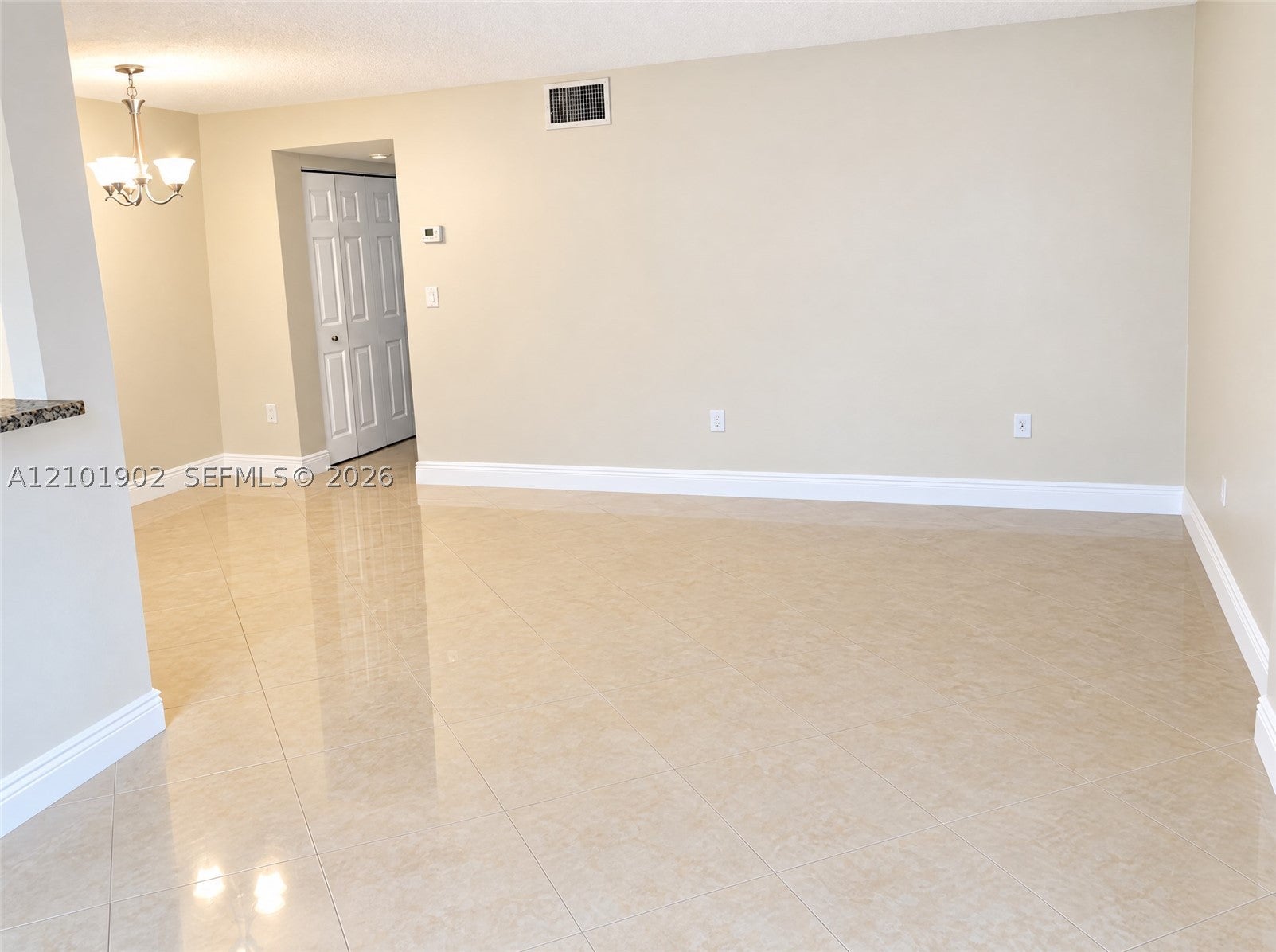 240 Collins Ave 3E