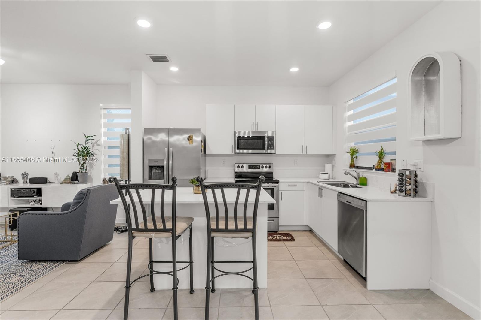 PINE ISLE - Residential