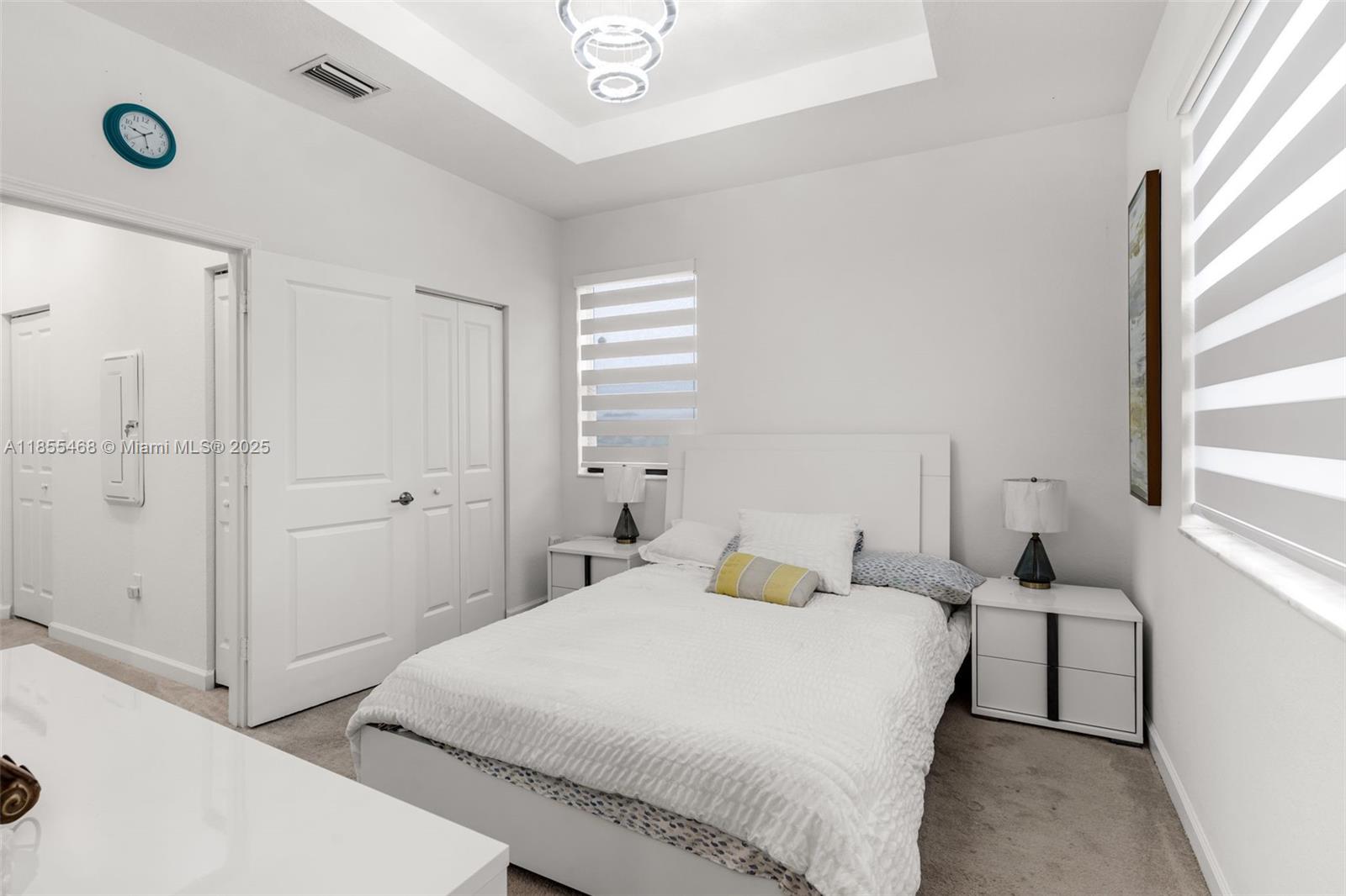 PINE ISLE - Residential