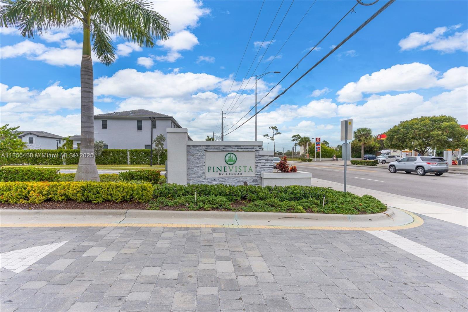 PINE ISLE - Residential