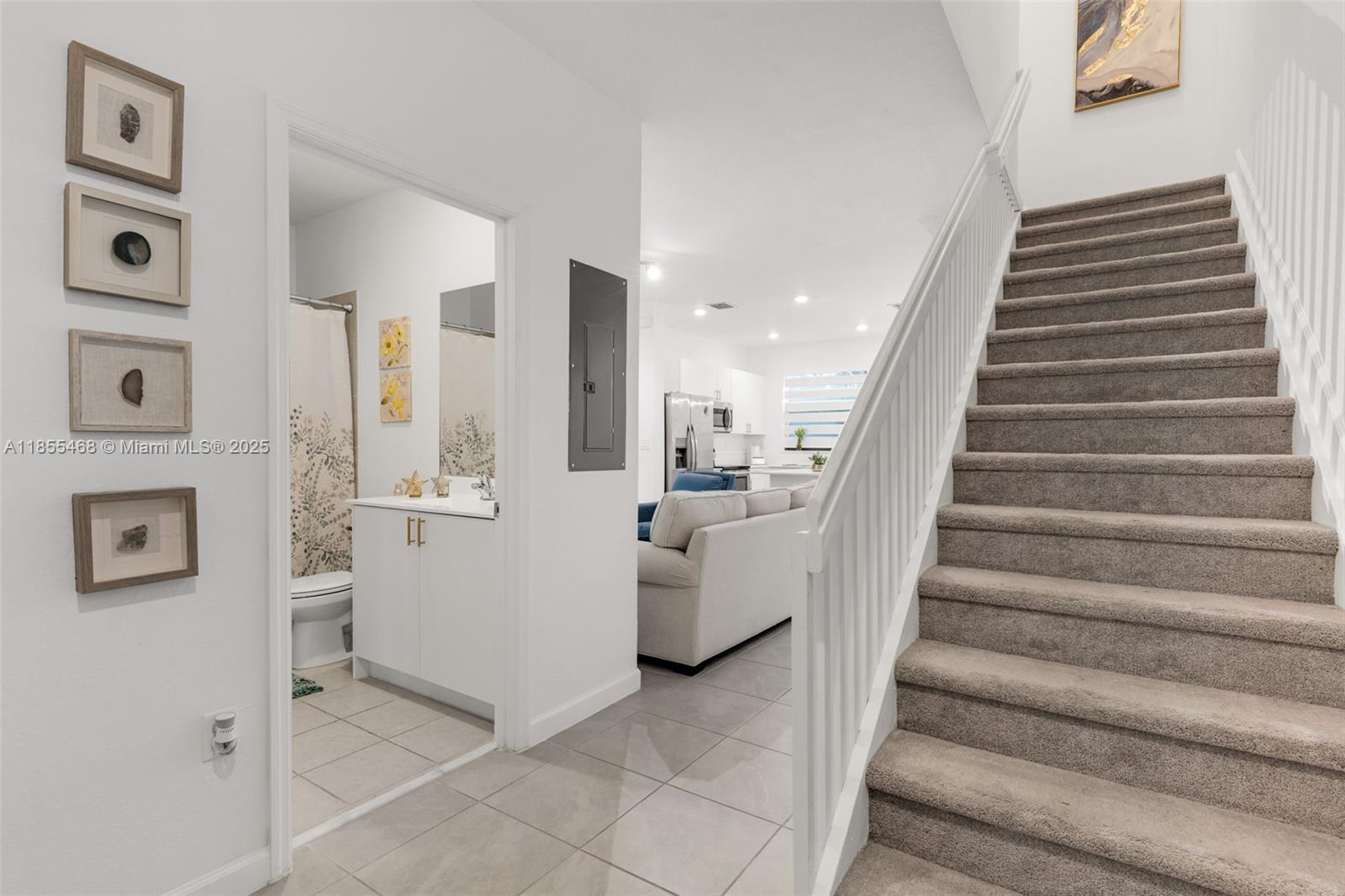 PINE ISLE - Residential