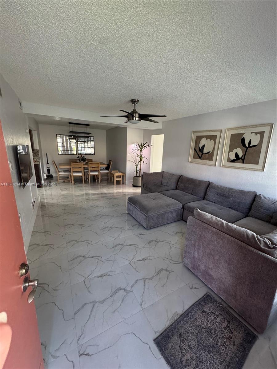 ROYALE GREEN CONDO 7 - Residential