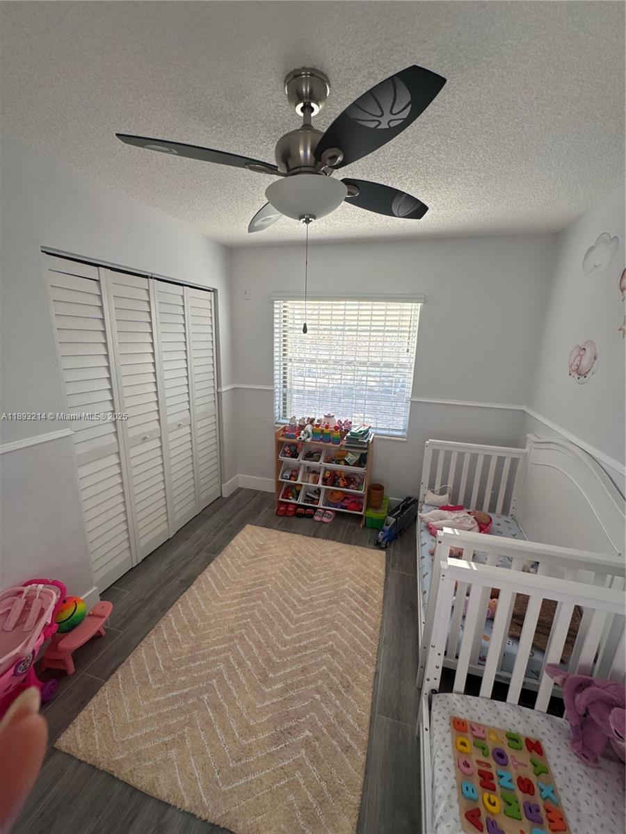 ROYALE GREEN CONDO 7 - Residential