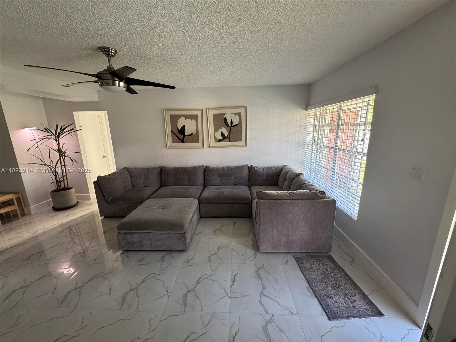 ROYALE GREEN CONDO 7 - Residential