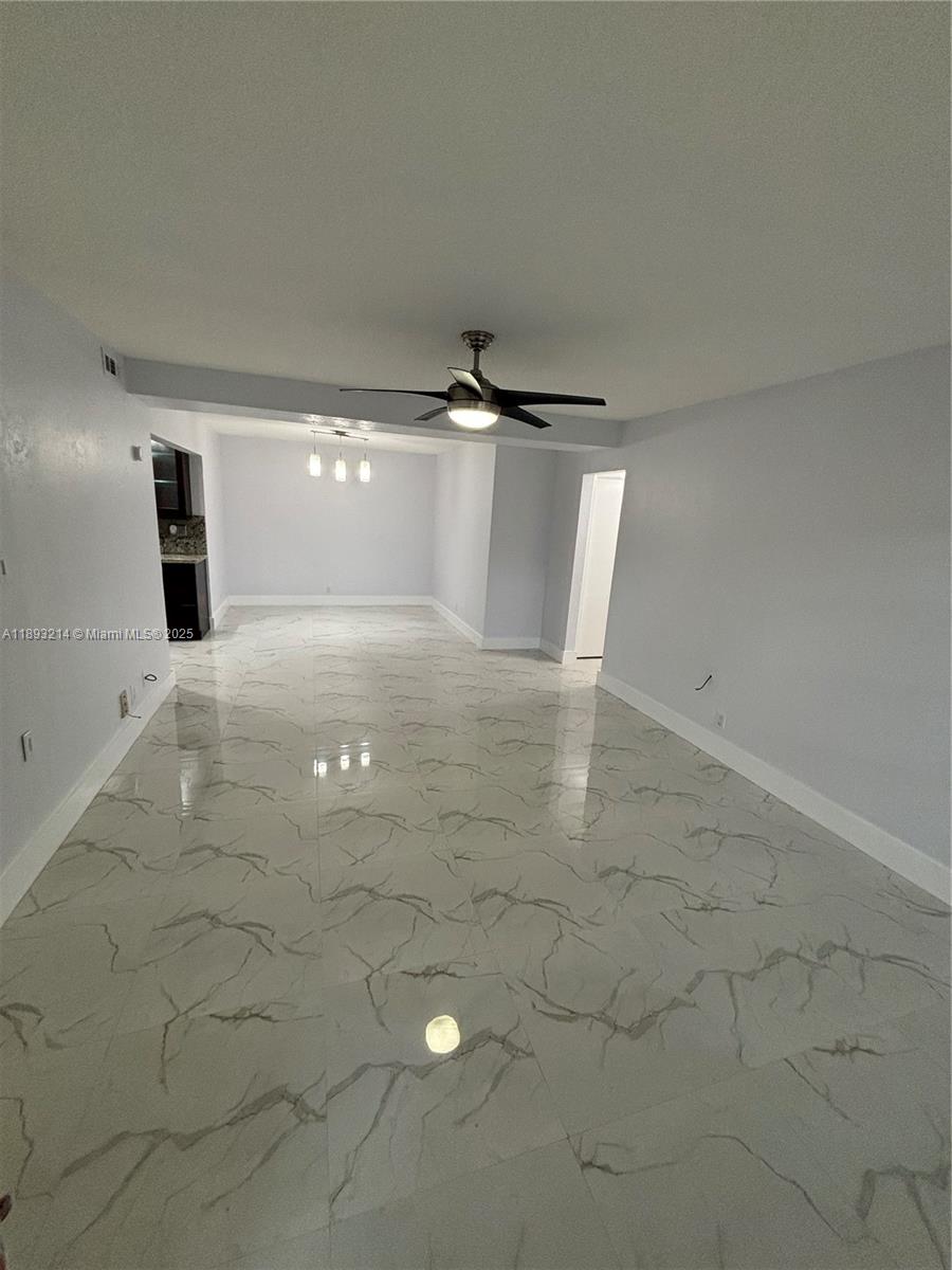 ROYALE GREEN CONDO 7 - Residential